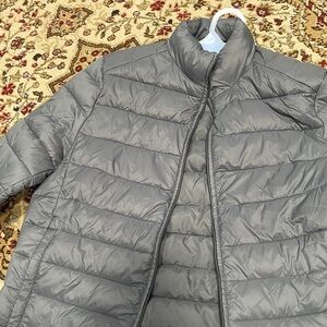 Amazon essentials puffed jacket for men